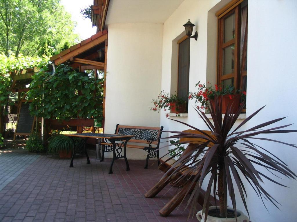 Sommer Panzió Balatonföldvár Exterior foto